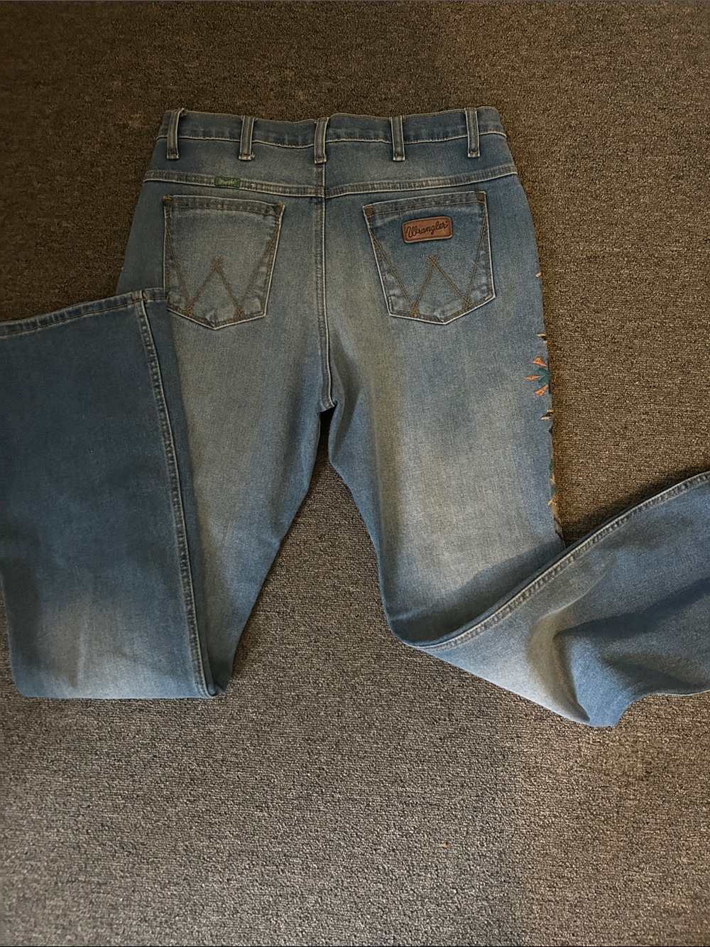 Wrangler Blue Jeans with Embroidered Side Detail